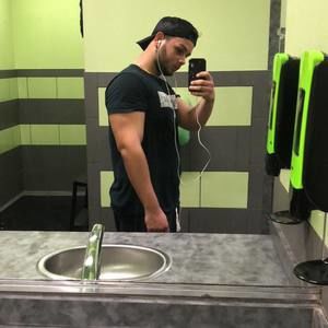 Meet your Posher, Abraham manuel